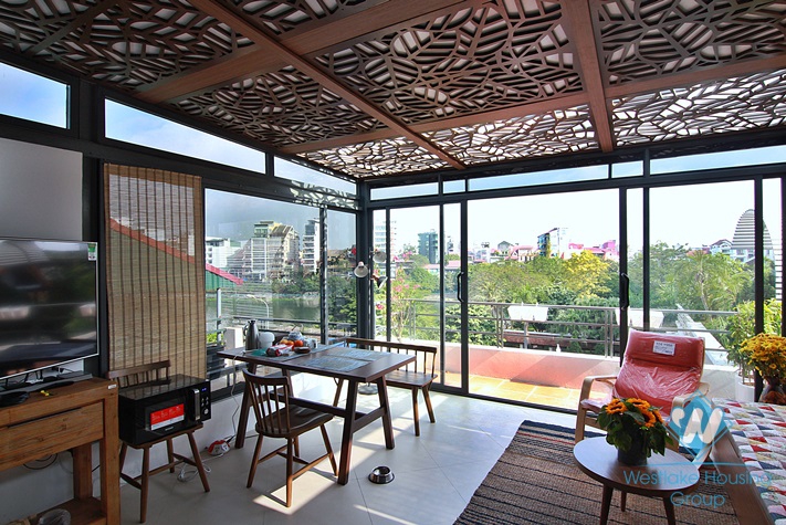 Lake view penstudio for rent in Tu Hoa, Tay Ho